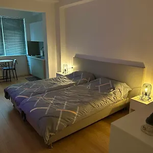 Johana Blloku In Amazing Location! Apartment